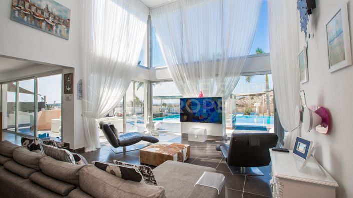 Image No.5-Villa de 5 chambres à vendre à Famagusta