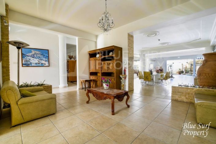 Image No.12-21 Bed Villa for sale
