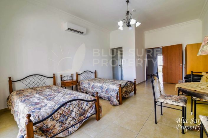 Image No.17-21 Bed Villa for sale