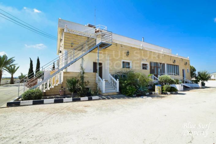 Image No.3-21 Bed Villa for sale