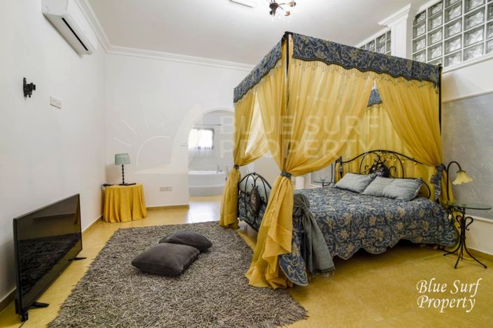 Image No.32-21 Bed Villa for sale