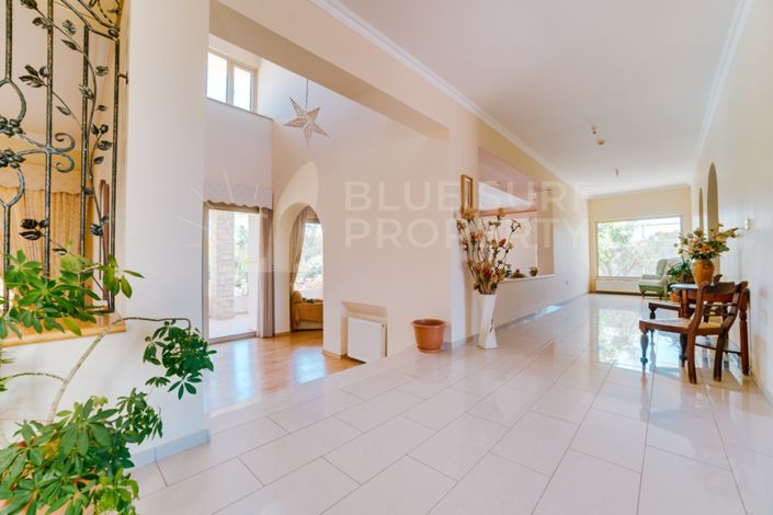 Image No.13-7 Bed Villa for sale