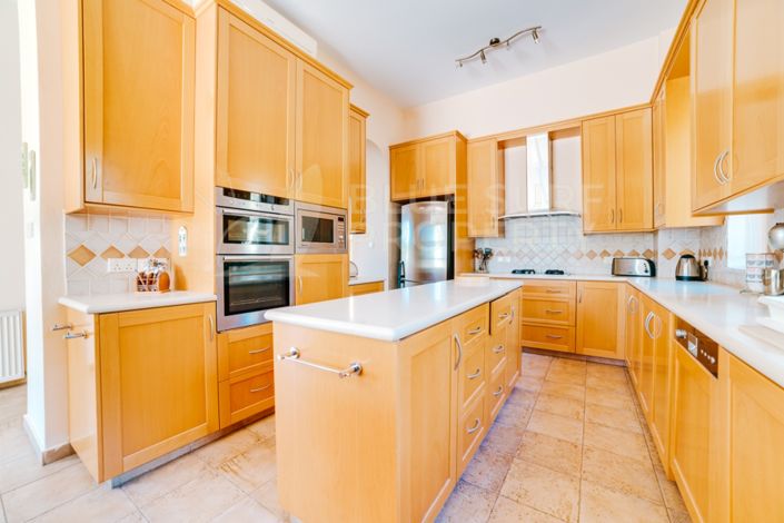 Image No.21-Villa de 7 chambres à vendre à Protaras