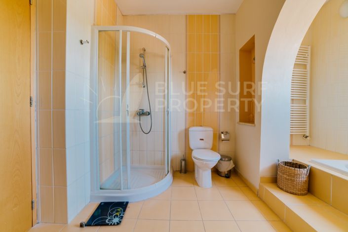 Image No.37-Villa de 7 chambres à vendre à Protaras