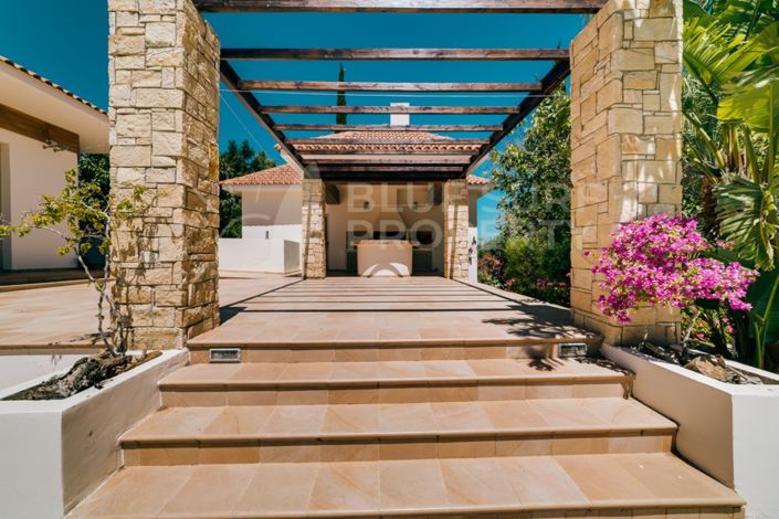 Image No.8-Villa de 7 chambres à vendre à Protaras