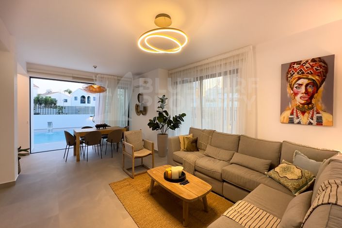 Image No.5-3 Bed Villa for sale