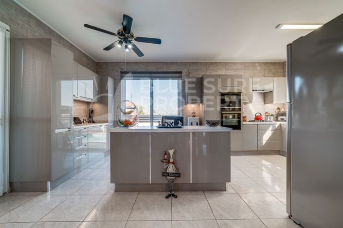 Image No.11-3 Bed Villa for sale