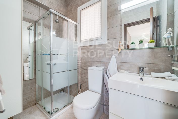 Image No.19-3 Bed Villa for sale