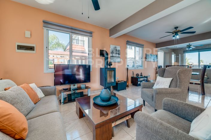 Image No.3-3 Bed Villa for sale