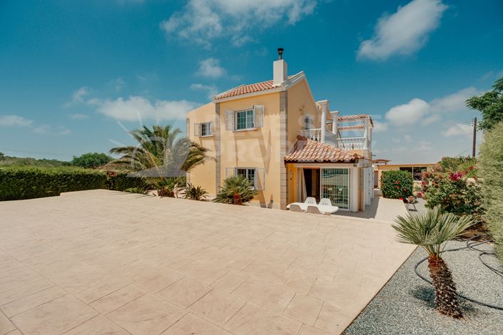 Image No.35-Villa de 4 chambres à vendre à Ayia Napa