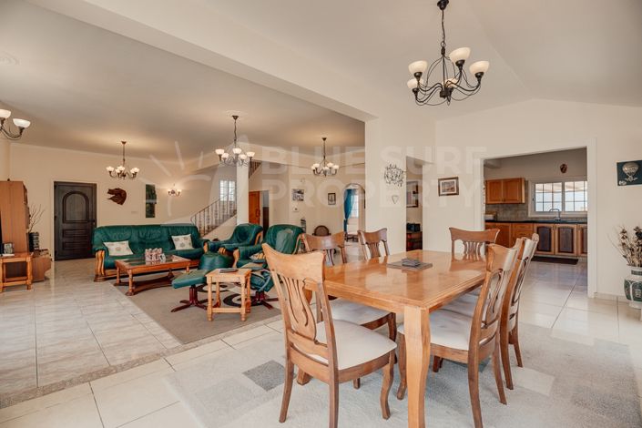 Image No.6-4 Bed Villa for sale