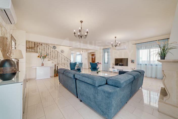 Image No.4-4 Bed Villa for sale