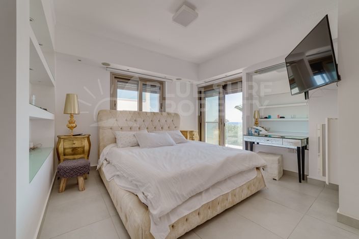 Image No.36-5 Bed Villa for sale