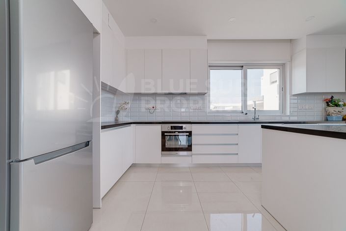 Image No.8-4 Bed Villa for sale