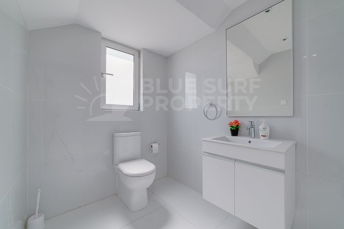 Image No.10-4 Bed Villa for sale