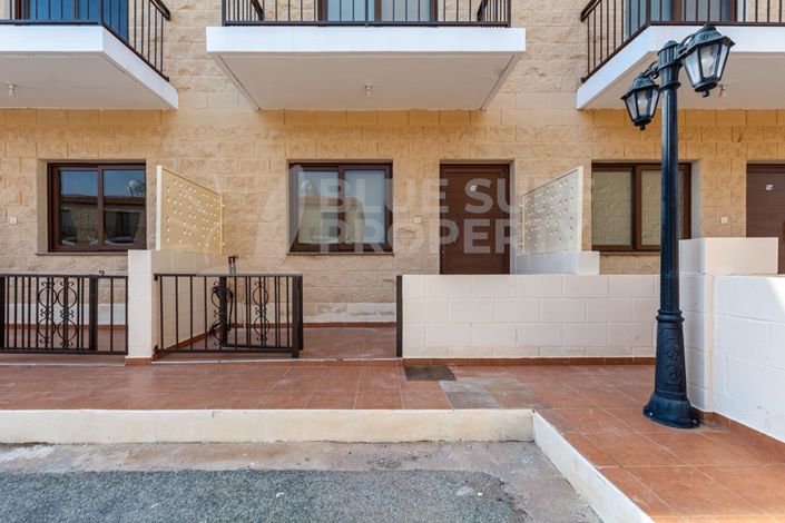 Image No.16-2 Bed Townhouse for sale