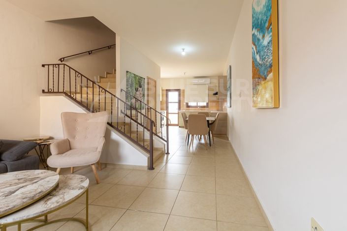 Image No.4-2 Bed Townhouse for sale