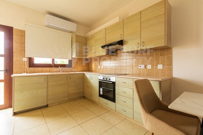 Image No.6-2 Bed Townhouse for sale