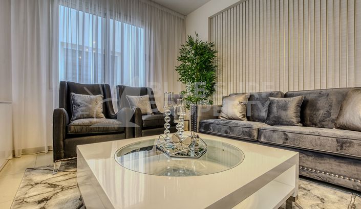 Image No.3-Villa de 4 chambres à vendre à Paralimni