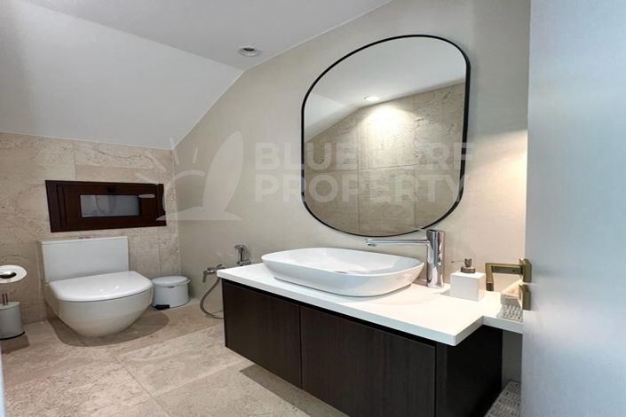 Image No.10-3 Bed Villa for sale