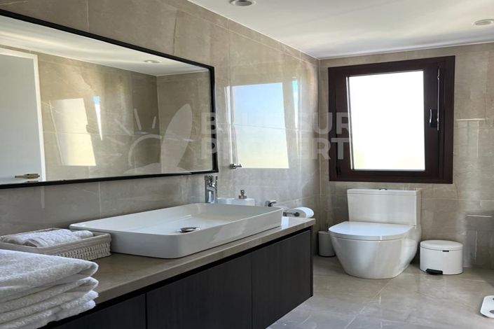 Image No.19-3 Bed Villa for sale