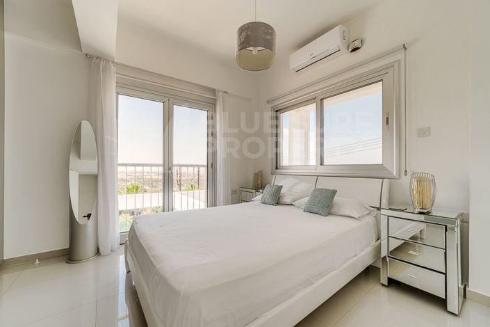 Image No.14-3 Bed Villa for sale