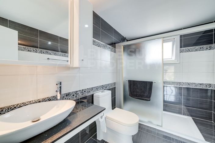 Image No.15-3 Bed Villa for sale