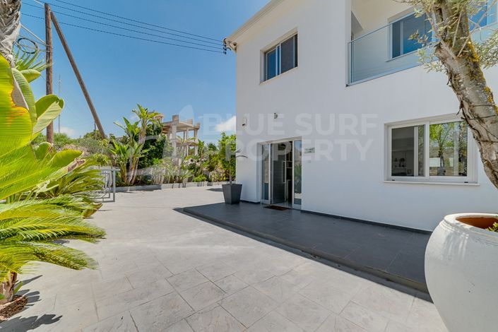 Image No.30-3 Bed Villa for sale