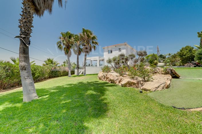 Image No.32-3 Bed Villa for sale