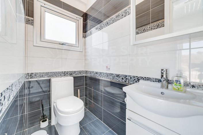 Image No.9-3 Bed Villa for sale