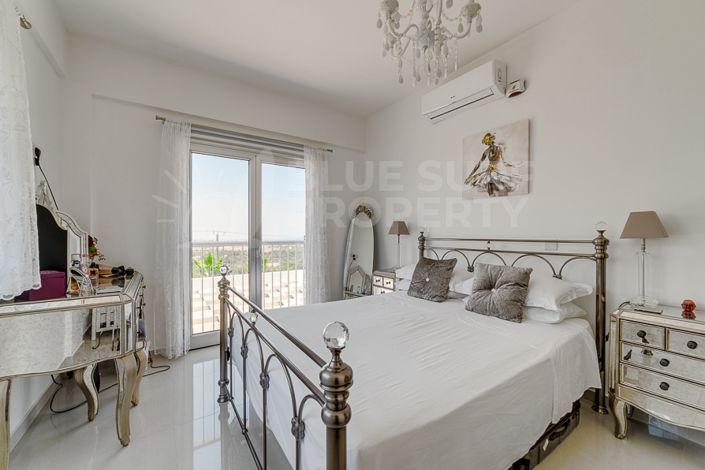 Image No.10-3 Bed Villa for sale