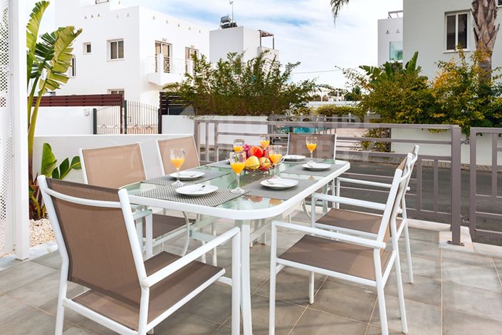 Image No.18-3 Bed Villa for sale