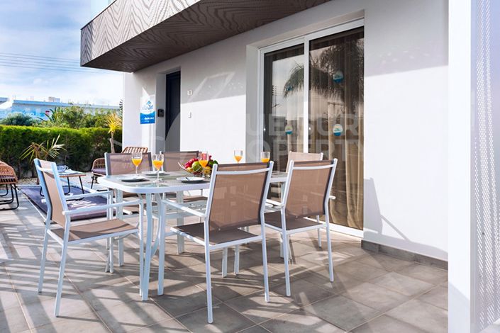 Image No.19-3 Bed Villa for sale