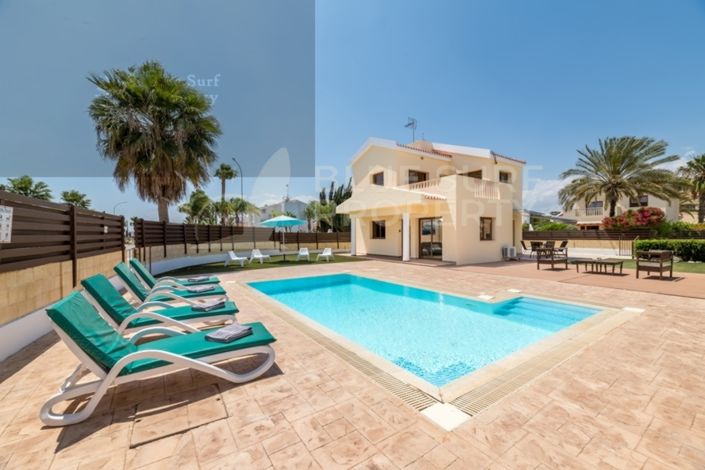 Image No.1-3 Bed Villa for sale
