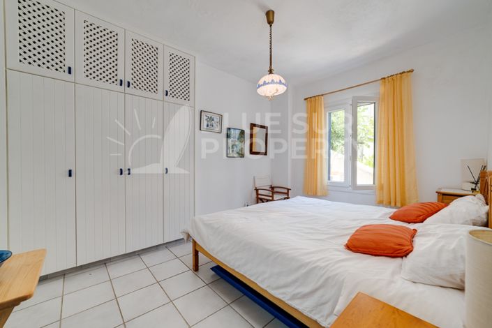 Image No.17-3 Bed Villa for sale