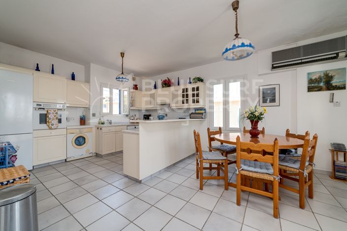 Image No.6-3 Bed Villa for sale