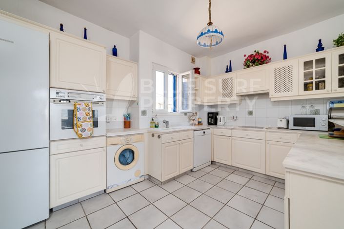 Image No.8-3 Bed Villa for sale