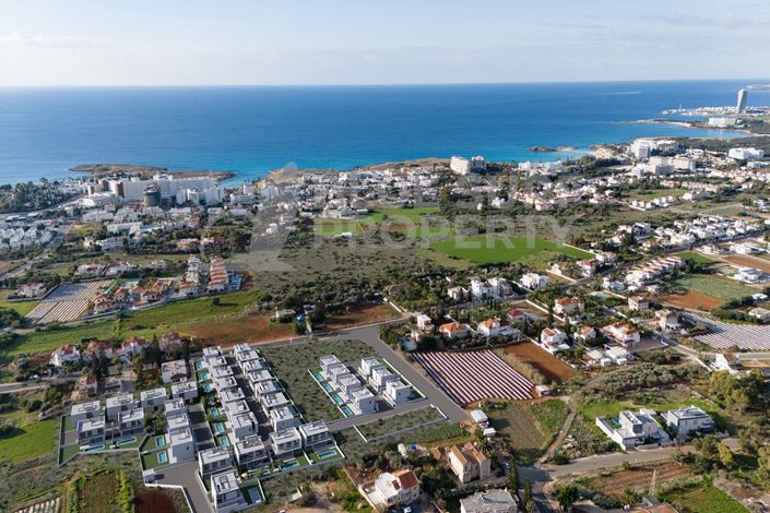 Image No.12-4 Bed Villa for sale