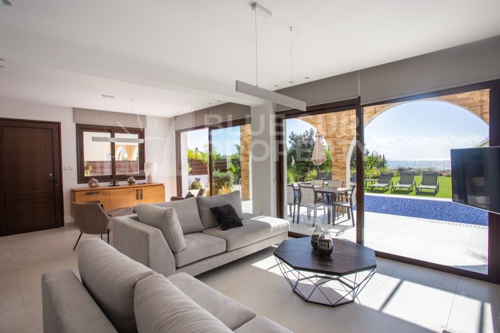 Image No.3-5 Bed Villa for sale