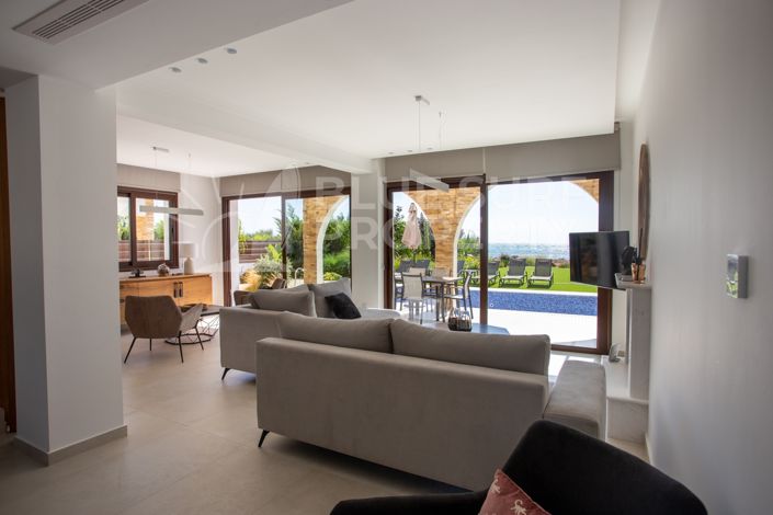 Image No.4-5 Bed Villa for sale