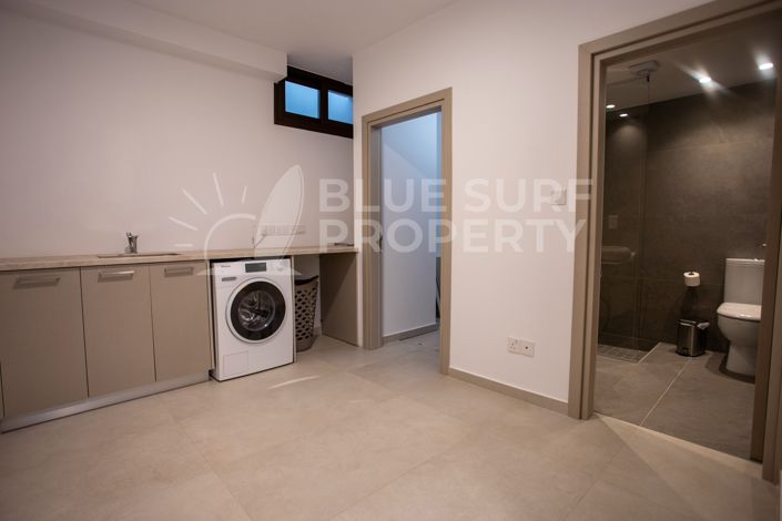 Image No.8-5 Bed Villa for sale