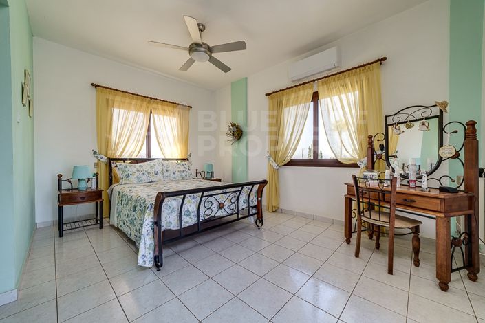 Image No.12-Villa de 3 chambres à vendre à Frenaros