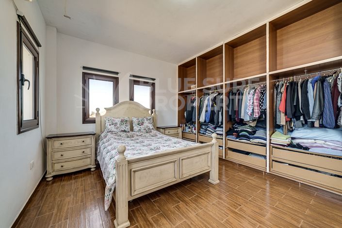 Image No.14-Villa de 4 chambres à vendre à Frenaros