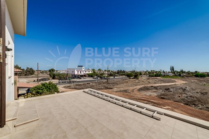 Image No.24-Villa de 4 chambres à vendre à Frenaros