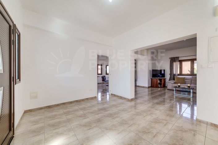 Image No.4-Villa de 4 chambres à vendre à Frenaros