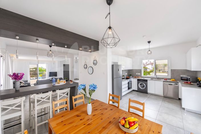 Image No.6-Villa de 3 chambres à vendre à Ayia Napa