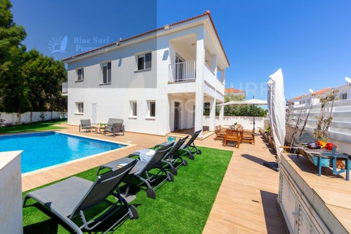 Image No.1-Villa de 4 chambres à vendre à Ayia Napa