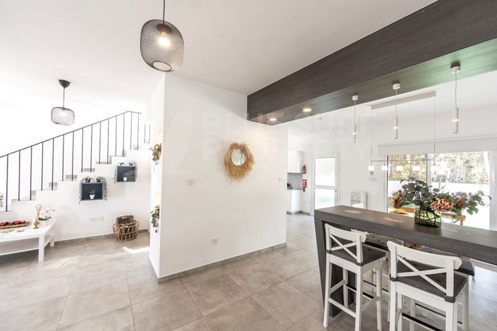 Image No.8-4 Bed Villa for sale