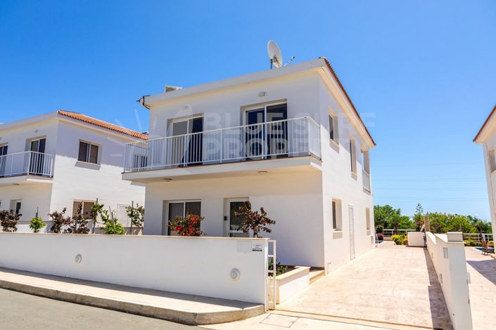 Image No.20-3 Bed Villa for sale