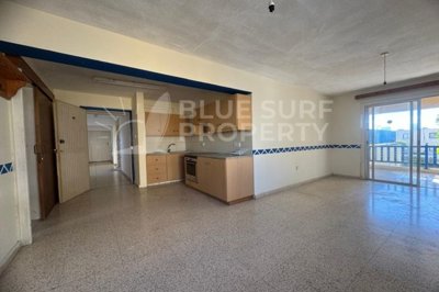 blues-002822-p-w-7bp0pfvvs